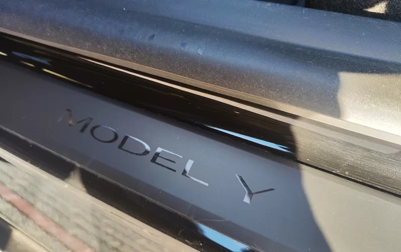 Tesla Model Y Long Range Dual Motor AWD