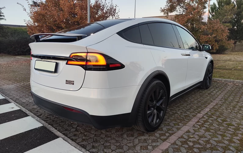 Tesla Model X Plaid AWD